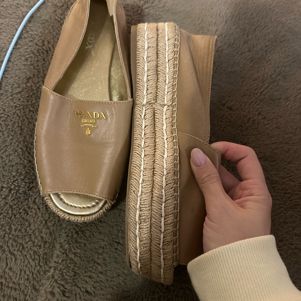 Prada peep toe espadrilles! - Picture 4 of 8